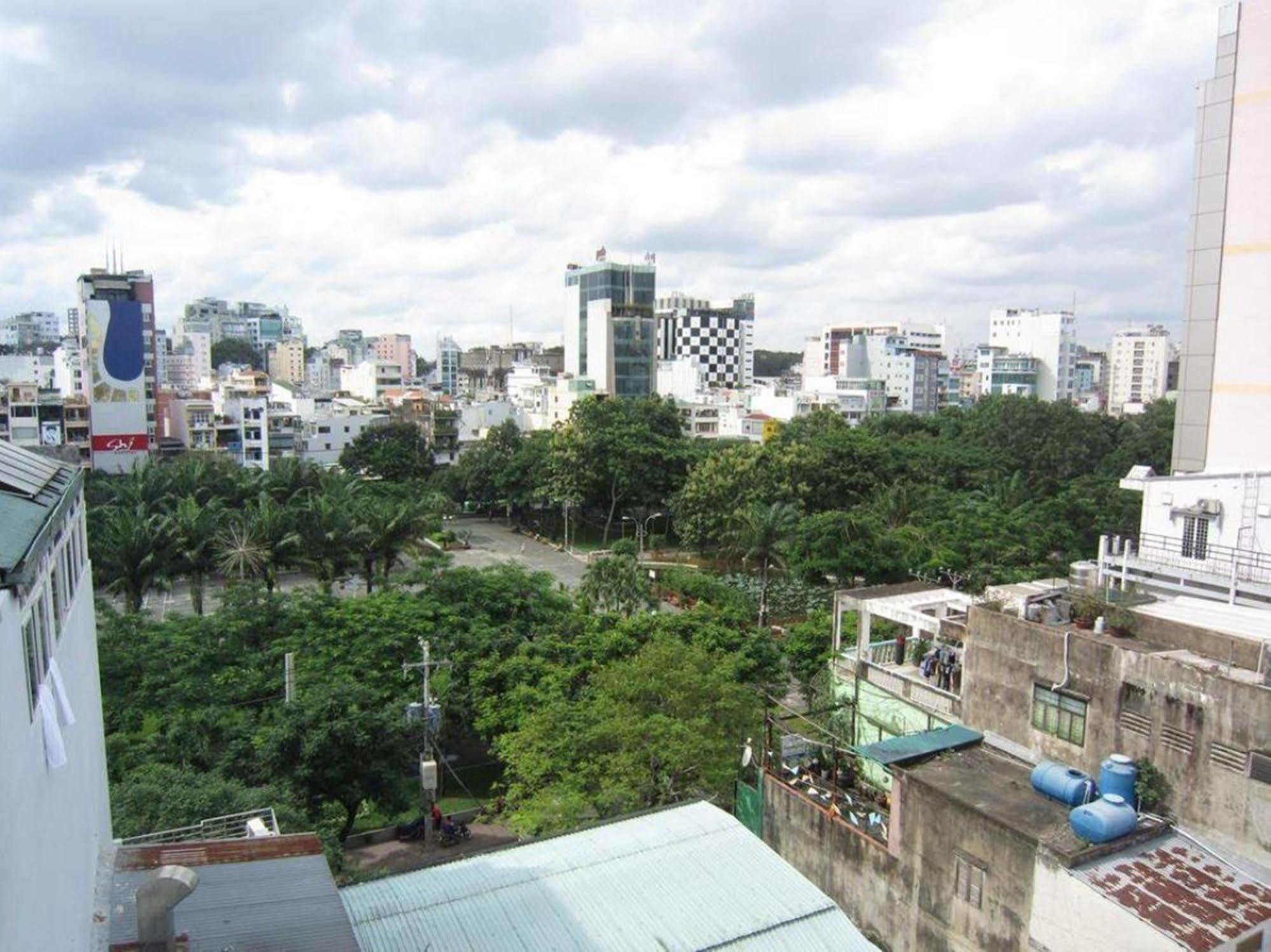 Reddoorz @ Pham Ngu Lao Street 3 Hotel Ho Chi Minh City