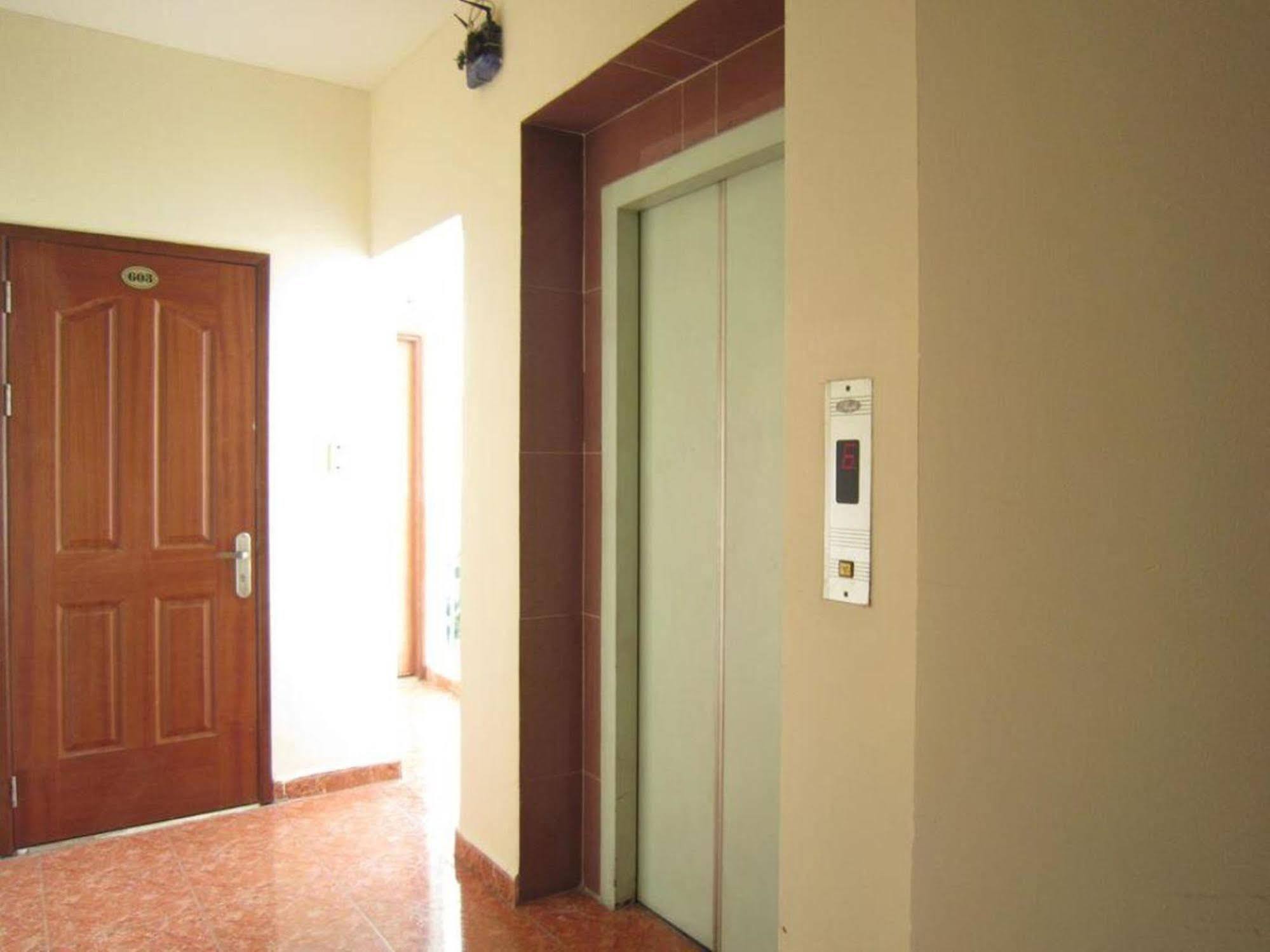 Reddoorz @ Pham Ngu Lao Street 3 Hotel