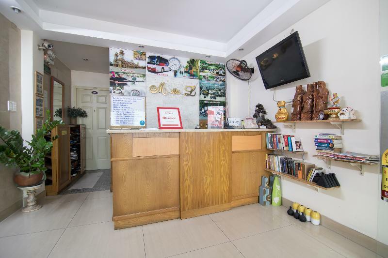 Reddoorz @ Pham Ngu Lao Street 3 2*